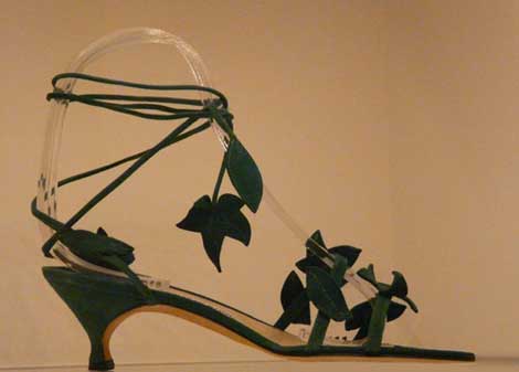 shoe-with-leaves